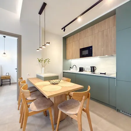Luxury Downtown E4 * Salonic