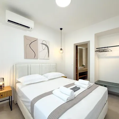 Luxury Downtown E4 Salonic