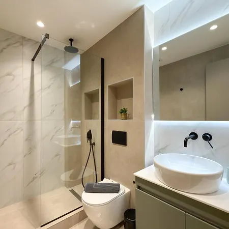Luxury Downtown E4 Apartament *