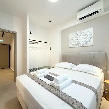 Apartament Luxury Downtown E4 *